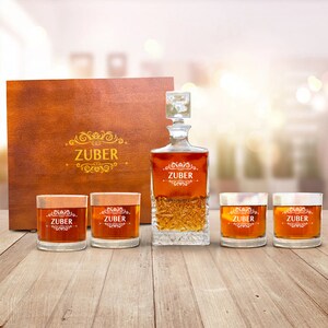 Juego de decantador de whisky grabado personalizado, juego de decantador de bourbon personalizado de 5 piezas - Decantador con monograma - Diseño floral elegante - Regalo de Navidad