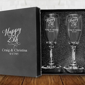 Set of 2 champagne flues, 25th anniversary Champagne glass engraved,Wedding Champagne Flutes, Engraved Wedding Glasses,Custom