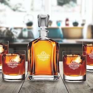 Regalo de boda para pareja, regalo de padrino, regalos de recién casados, regalo de inauguración de la casa personalizado, juego de decantador personalizado con vasos de whisky