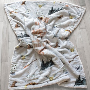 Harry Potter Baby Gift Set: Handmade Blanket & Crib Sheet, Shower Gift Box image 7