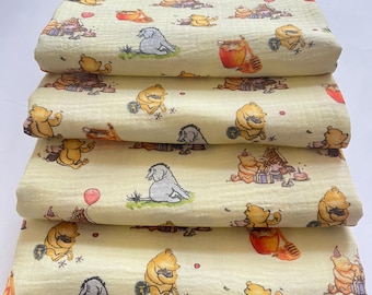 Tela de algodón de doble gasa de Winnie the Pooh cortada a medida
