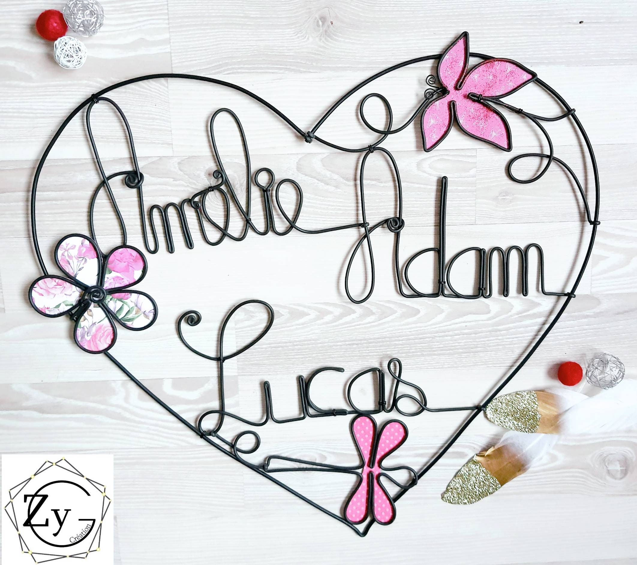 Grande Décoration Murale Personnalisée, Coeur avec Plusieurs Prénoms. Cadeau Famille