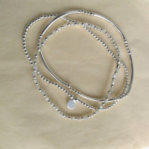 Set of three mother-of-pearl 925 silver elastic bracelets 画像 2