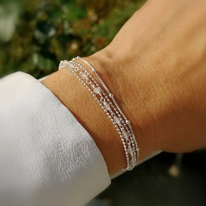 Pulsera de piedra lunar de plata • Regalo para mujer • Brazalete de plata esterlina • Regalo para ella • Regalo de Navidad • Joyería navideña