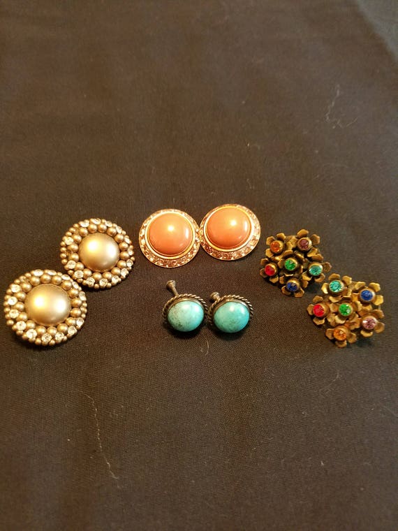 Earring lot