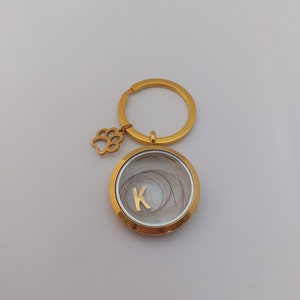 Chaveiro medalhão de pelo de animal para autopreenchimento