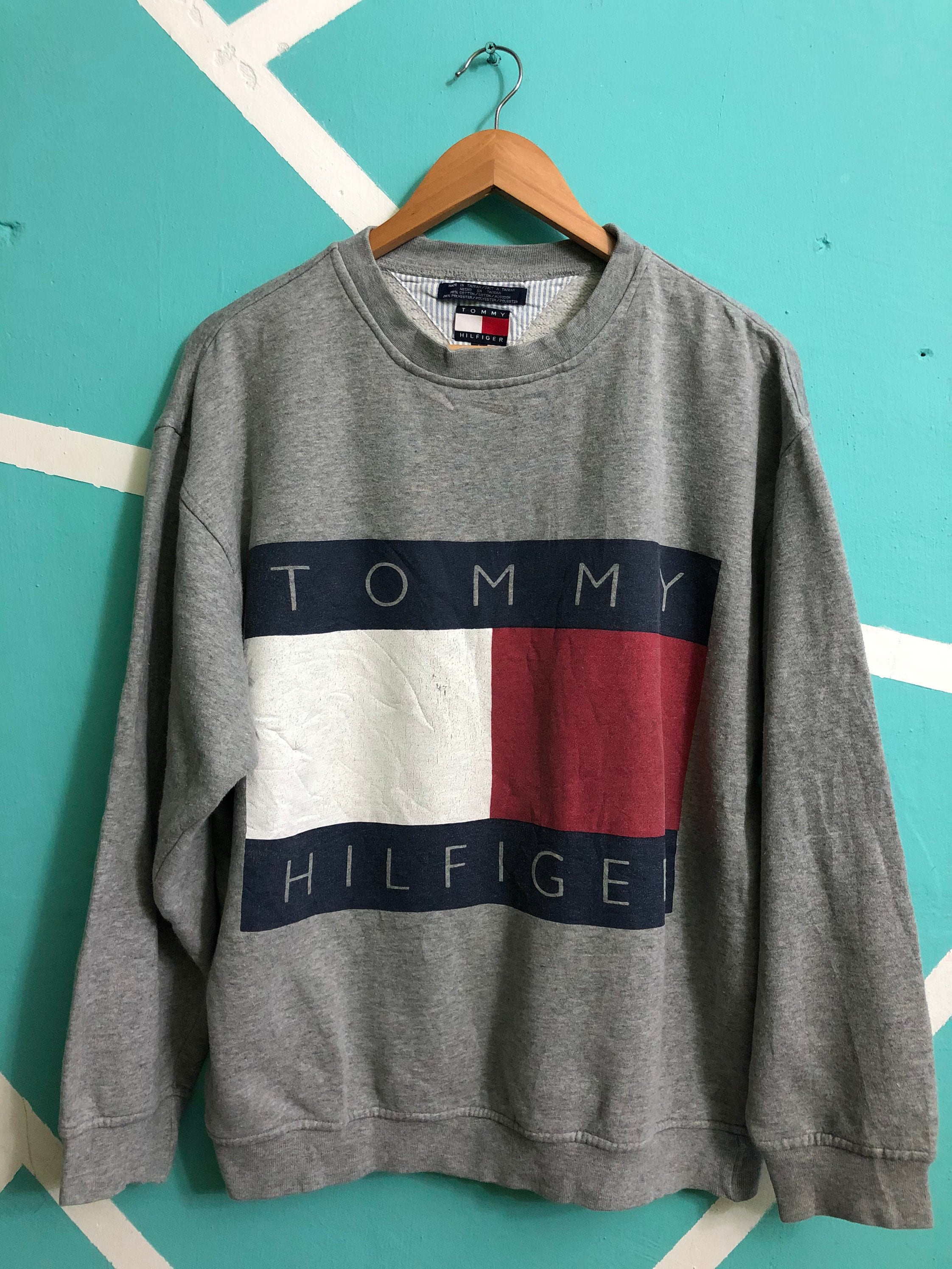 90s Tommy Hilfiger Sweatshirt - Etsy