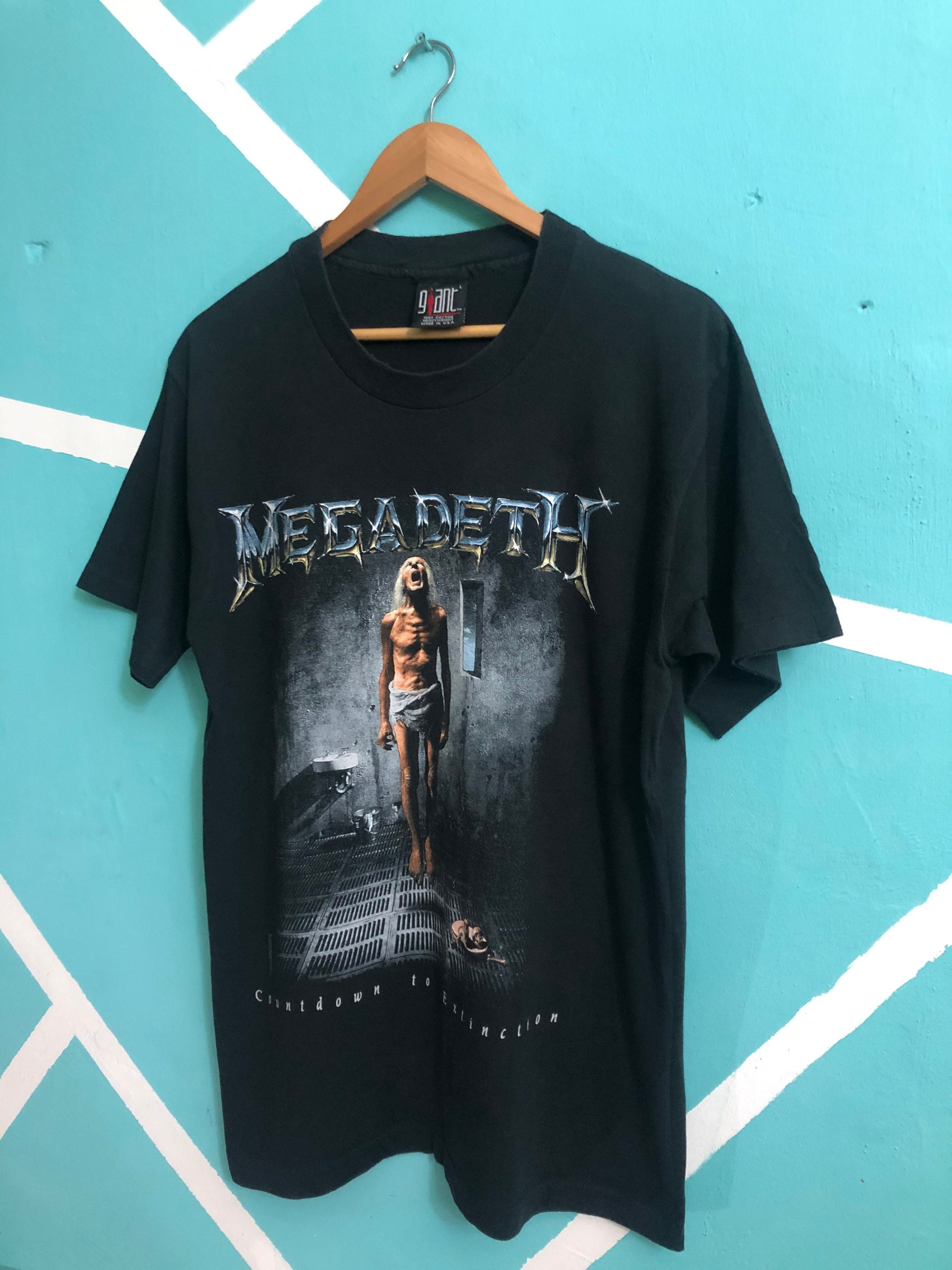 カテゴリー MEGADETH メガデス 武道館限定販売 Tシャツ XLサイズ メンズ