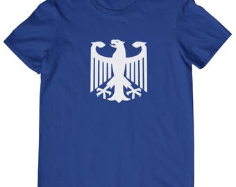 T-shirt tedesca con croce di ferro guerriero d'onore e forza T-shirt