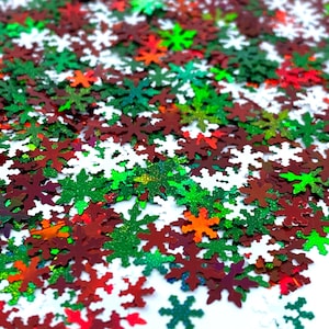 Colored Snowflakes Christmas Shape Solvent Resistant Glitter For tumblers Polyester nail art confetti for slime