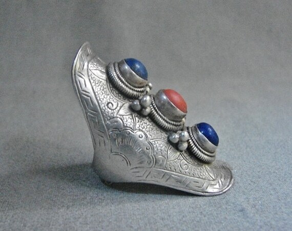 Large Chinese Silver Lapis Lazuli and Coral Ring … - image 3