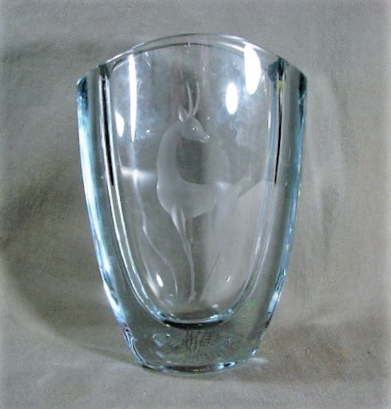 Gazelle Glass Vase Stromberg Ca 1955, Arched Form With V Shaped Sides