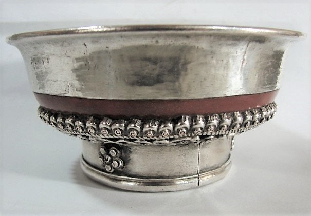 Tibetan Tea & Tsampa Bowl - Ca 1900 Tibetan Tea & Tsampa Bowl - Ca 1900