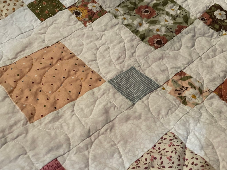 Chandelier Scrappy Lap Quilt - Etsy