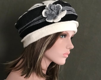 Chapeau Anais Ivoire-gris-noir. Chapeau femme. Bonnet d’hiver. Toque en laine bouillie.