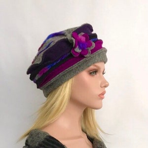 Chapeau Femme . Chapeau Anais Gris-Violet-Fuchsia en laine bouillie . Chapeau d'hiver . Bonnet en laine . Toque . image 6