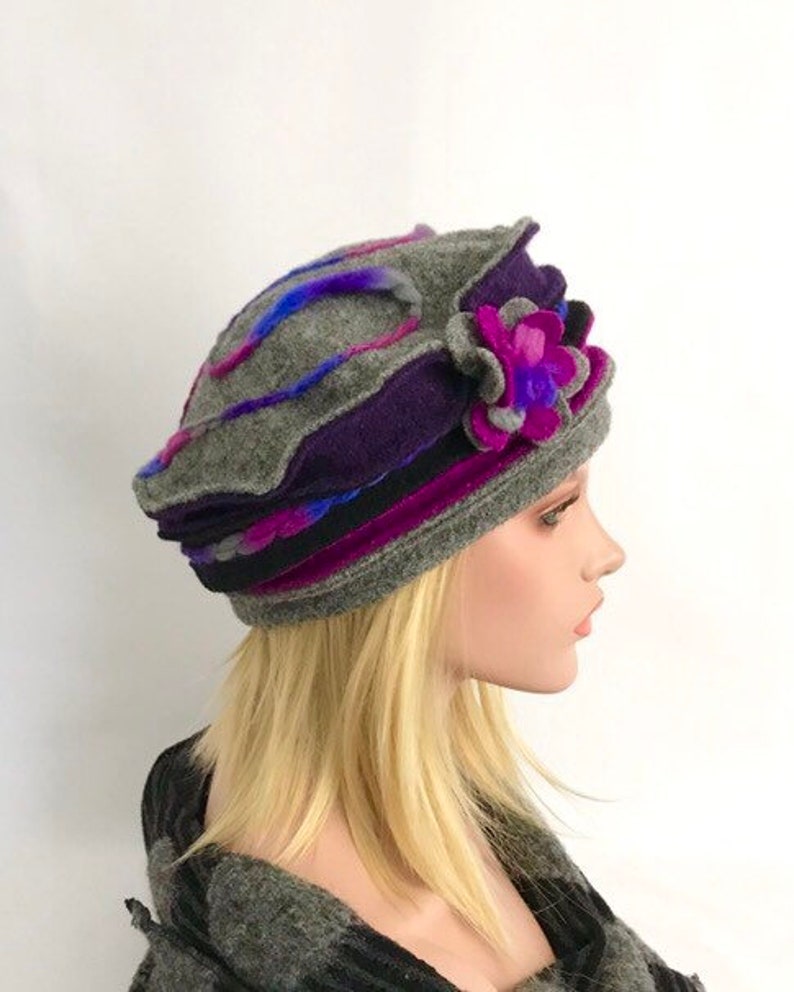 Chapeau Femme . Chapeau Anais Gris-Violet-Fuchsia en laine bouillie . Chapeau d'hiver . Bonnet en laine . Toque . image 3