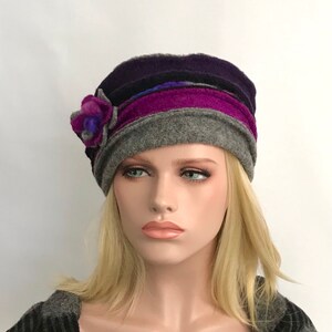 Chapeau Femme . Chapeau Anais Gris-Violet-Fuchsia en laine bouillie . Chapeau d'hiver . Bonnet en laine . Toque . image 7