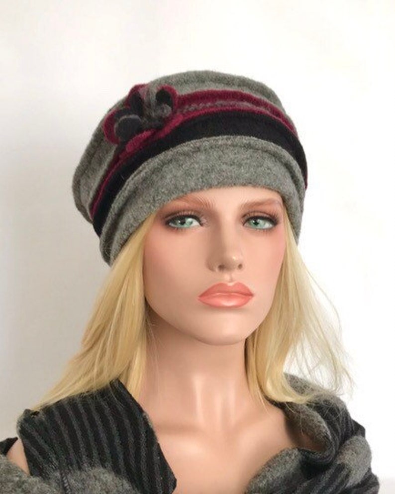 Chapeau femme .Chapeau Anais Gris Bordeaux Noir en laine bouillie .Chapeau d'hiver . Toque .Bonnet laine . image 6