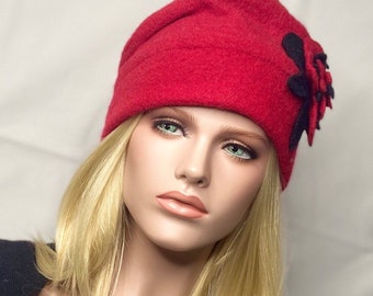 Emie Red women's hat. Boiled wool hat. Women's hat. Winter hat.