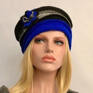 Chapeau femme . Chapeau Anais Bleu royal Gris Noir en laine bouillie . Chapeau d'hiver . Bonnet en laine . Toque . image 2