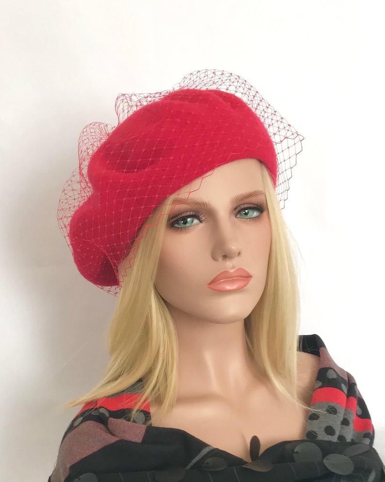 Bonnet beret femme Rouge déperlant, Chapeau toque polaire livré en 48h
