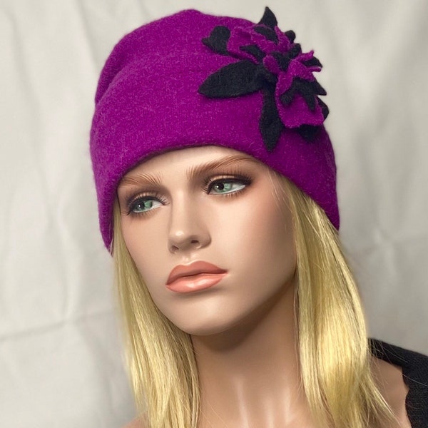 Chapeau femme Emie rose fuchsia. Bonnet d’hiver. Toque femme. Chapeau en laine bouillie.