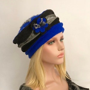 Chapeau femme . Chapeau Anais Bleu royal Gris Noir en laine bouillie . Chapeau d'hiver . Bonnet en laine . Toque . image 1