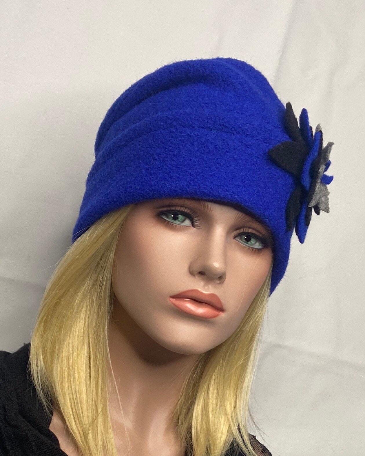 Women's Hat Emie Blue Royal. Winter Hat 