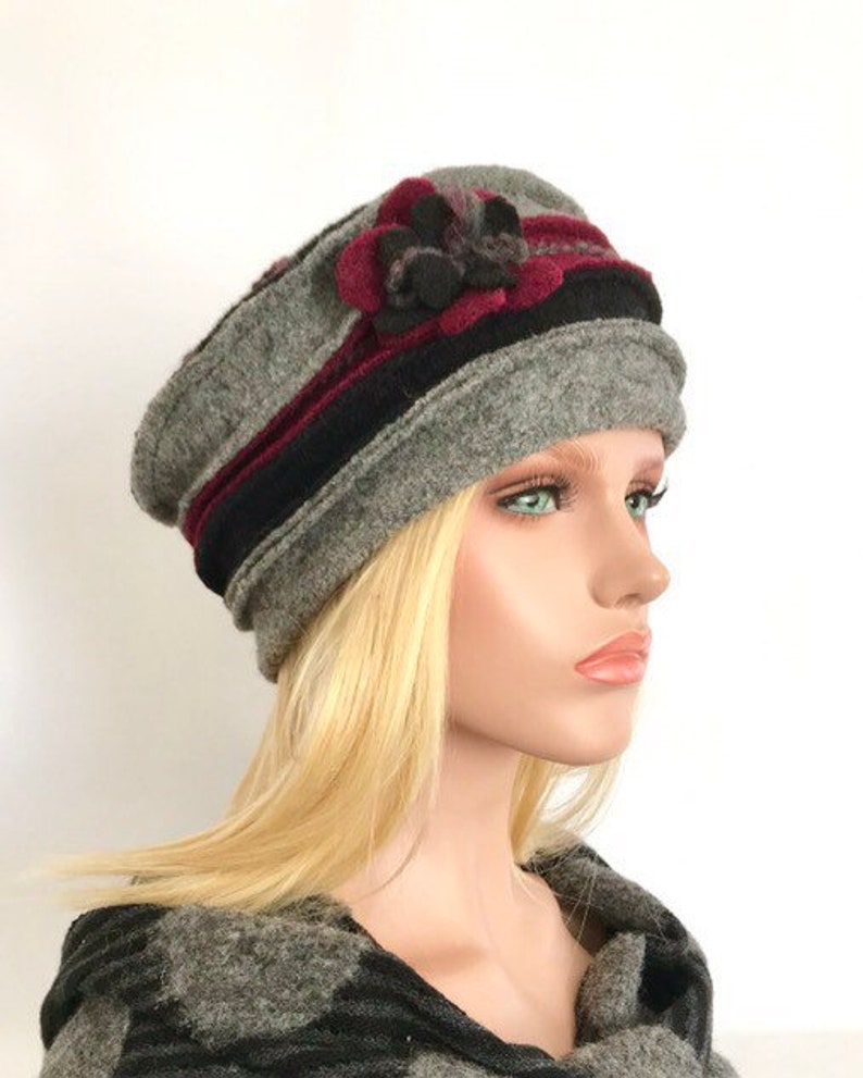 Chapeau femme .Chapeau Anais Gris Bordeaux Noir en laine bouillie .Chapeau d'hiver . Toque .Bonnet laine . image 4