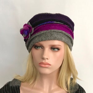 Chapeau Femme . Chapeau Anais Gris-Violet-Fuchsia en laine bouillie . Chapeau d'hiver . Bonnet en laine . Toque . image 9