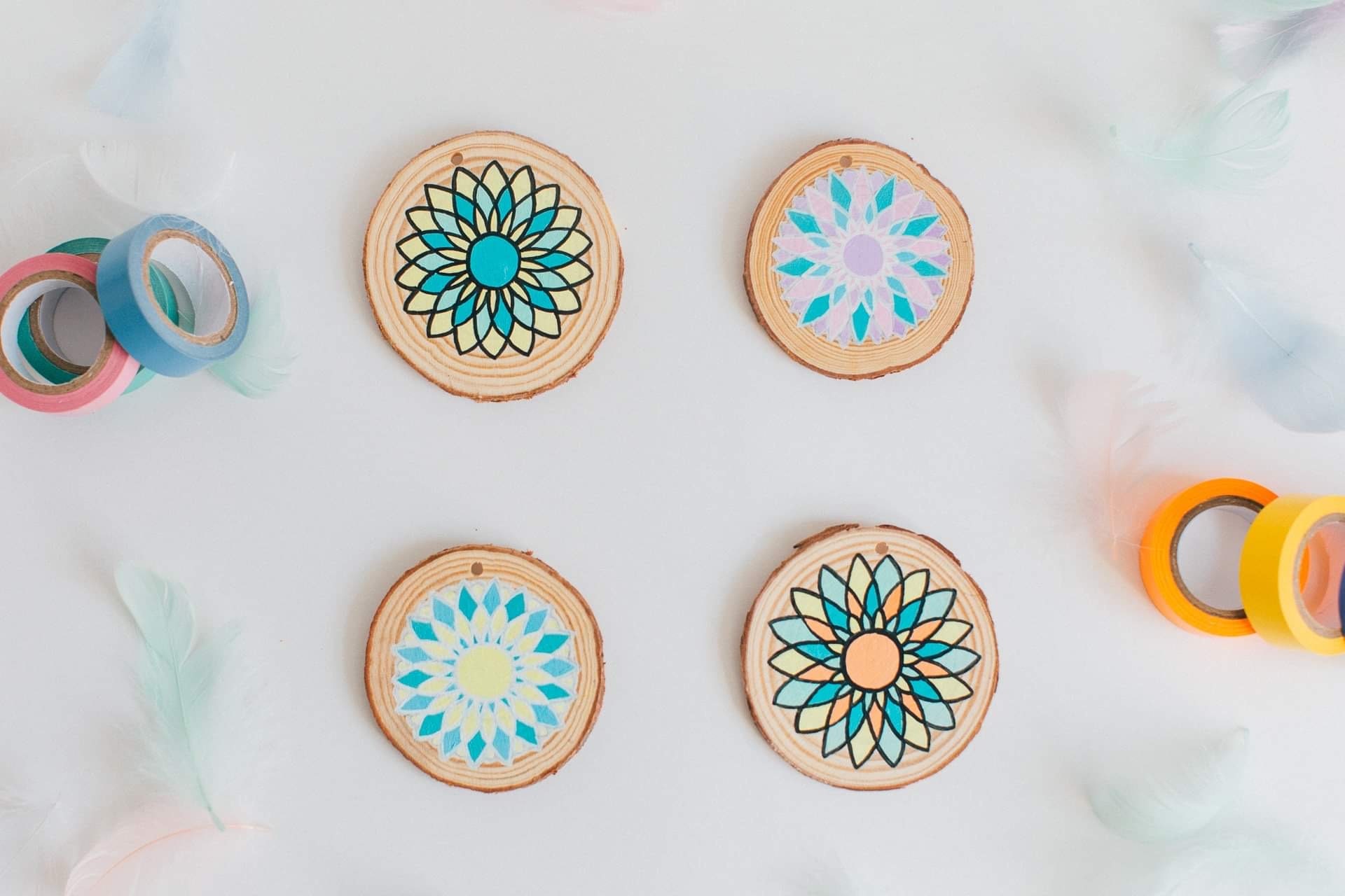 Magnet sur Rondin de Bois Mandala Pastel Fait Main Pièces Uniques