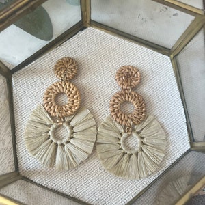 Rattan & raffia earrings / rattan circles earrings / colorful earrings / resort wear / summer earrings / statement earrings