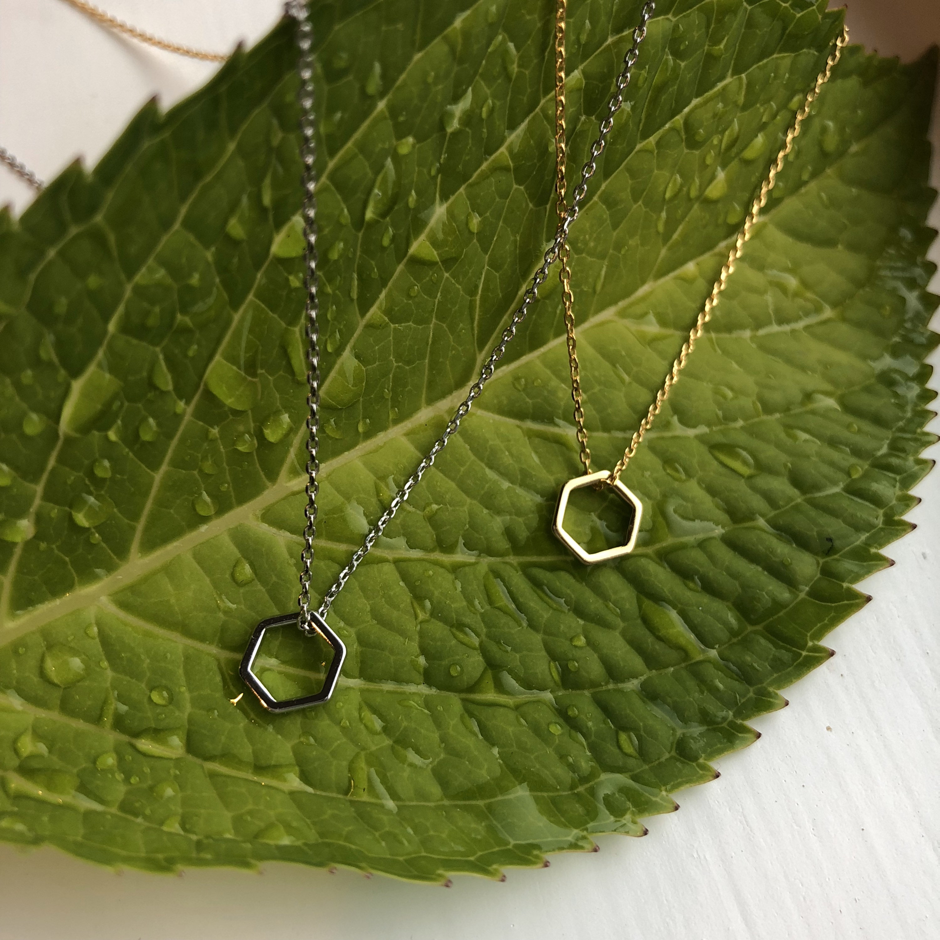 Tiny Gold Honeycomb Pendant Necklaces Hive polygon hexagon Necklace 30pcs-N029