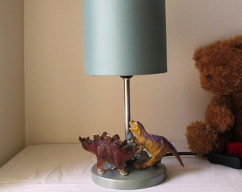 lampe dinosaures vert kaki pièce unique jouets recyclés