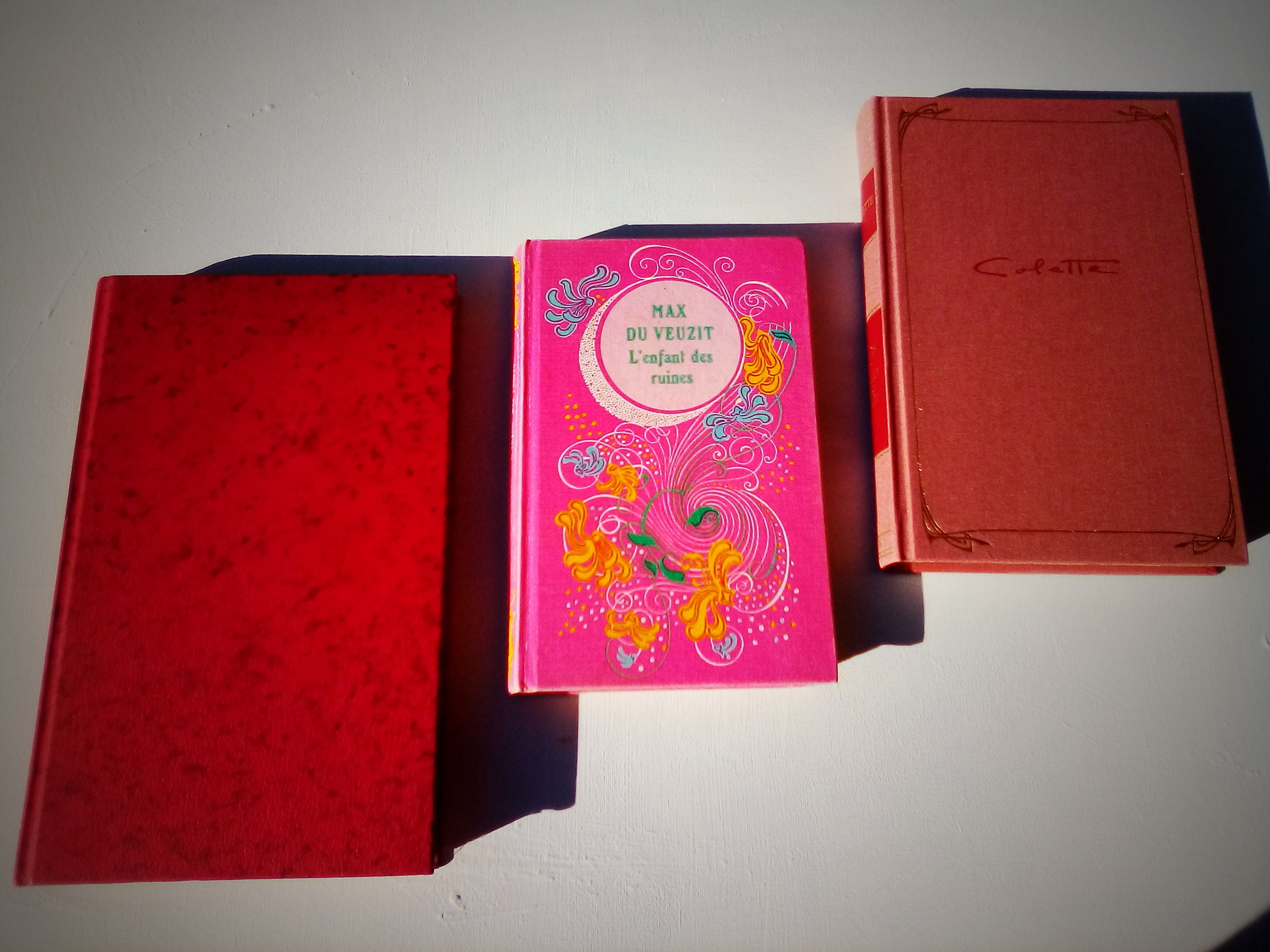 Livre Vintage Boîte à Secrets Bijoux Rouge Rose Colette Chéri