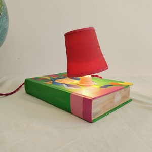 Painted book lamp imagination diverted book decoration psychology image 8