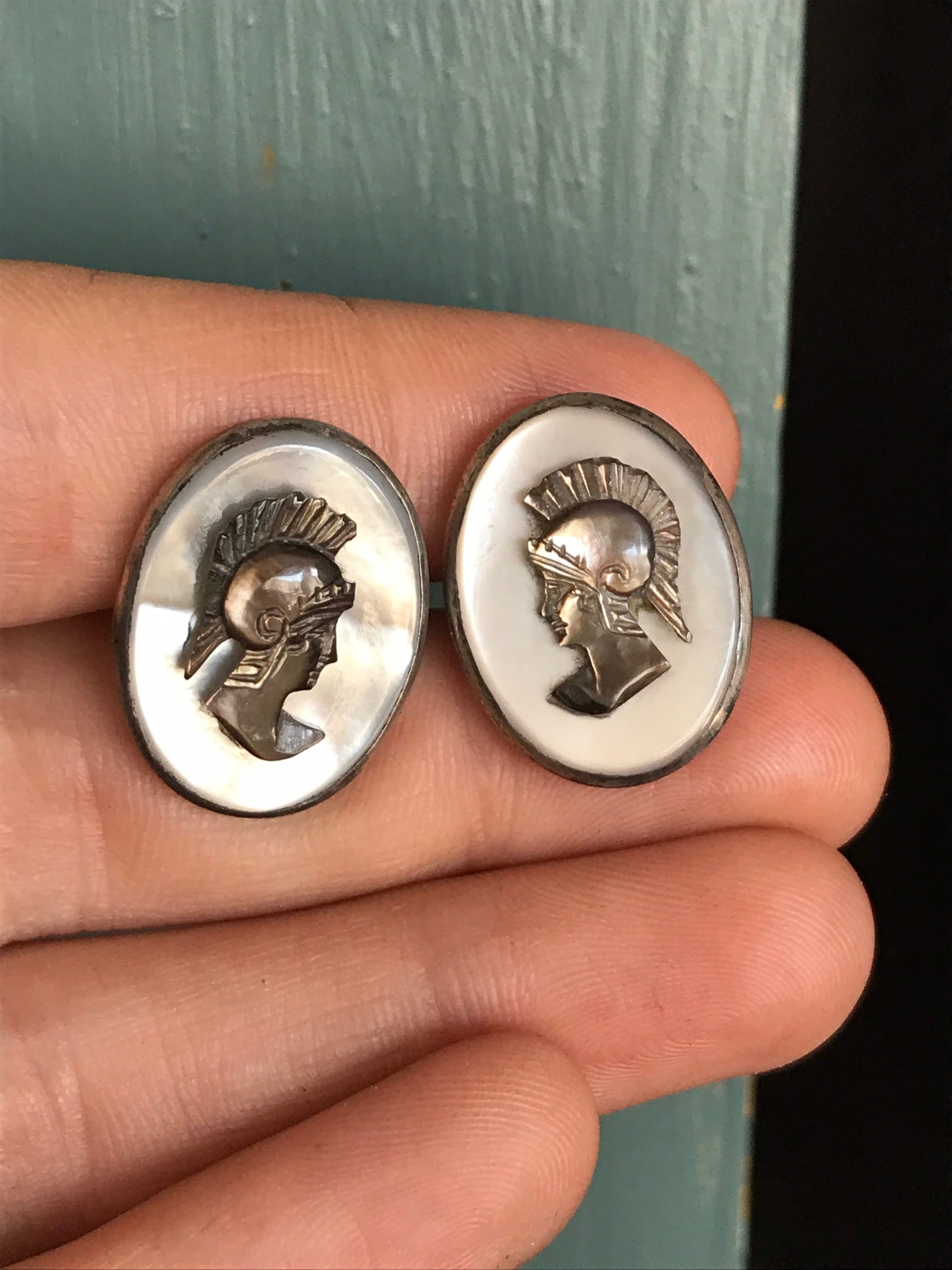 Clous d'oreilles Or jaune 18K Émeraude 2 Pierres 3 mm – Bijoutier Suisse