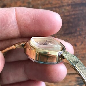 Vintage Not Working Ladies Timex Mechanical Watch in Original Mint Green Plastic Case, Gold Toned, Thick Crystal, Overwound As Is 1070 image 4