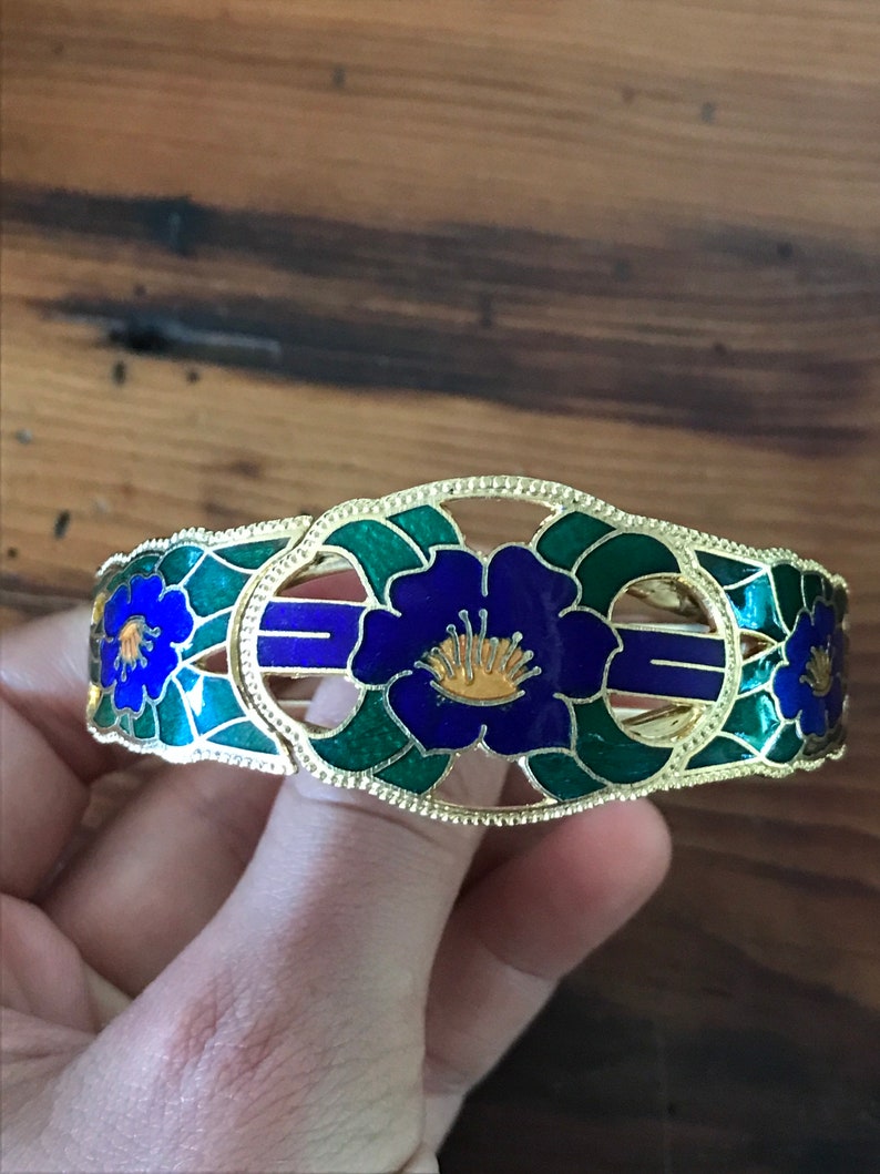 Vintage Enamel Cloisonné Hinged Bracelet with Dark Blue Flowers, Deep Green, Gold Toned Metal, Pretty Cut Outs 2217 image 3