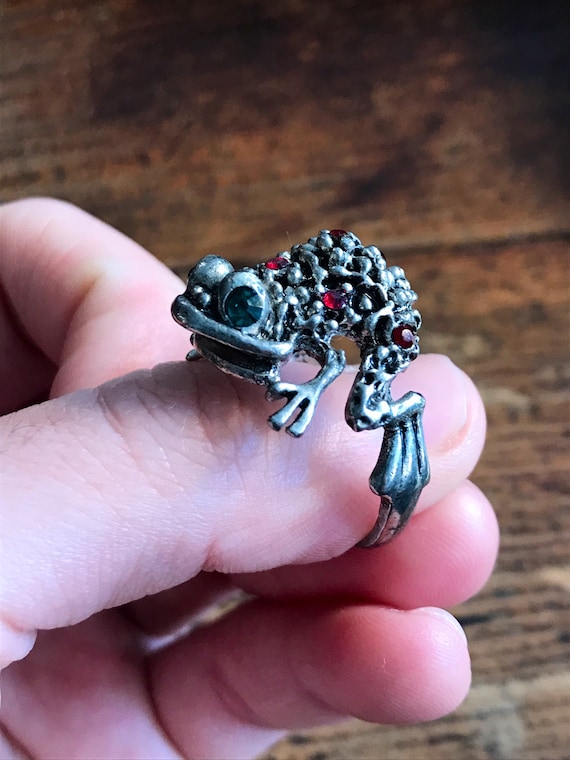 Vintage Size 10 3 4 Costume Jewelry Frog Ring With Silver Toned
