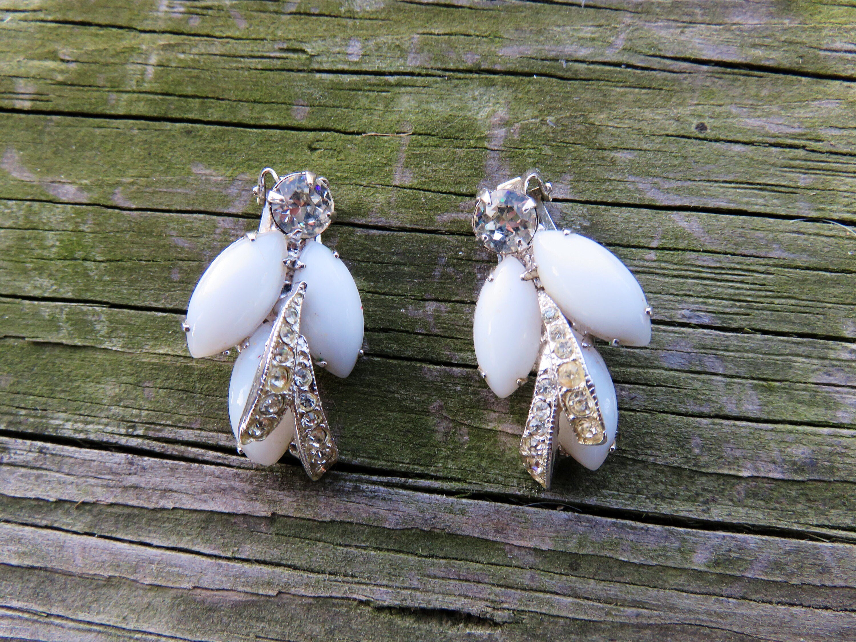 Vintage Weiss Clip on Earrings with Opaque White Stones Clear Rhinestones Silver Toned Backing Simple Sparkly White and Silver 757 Etsy