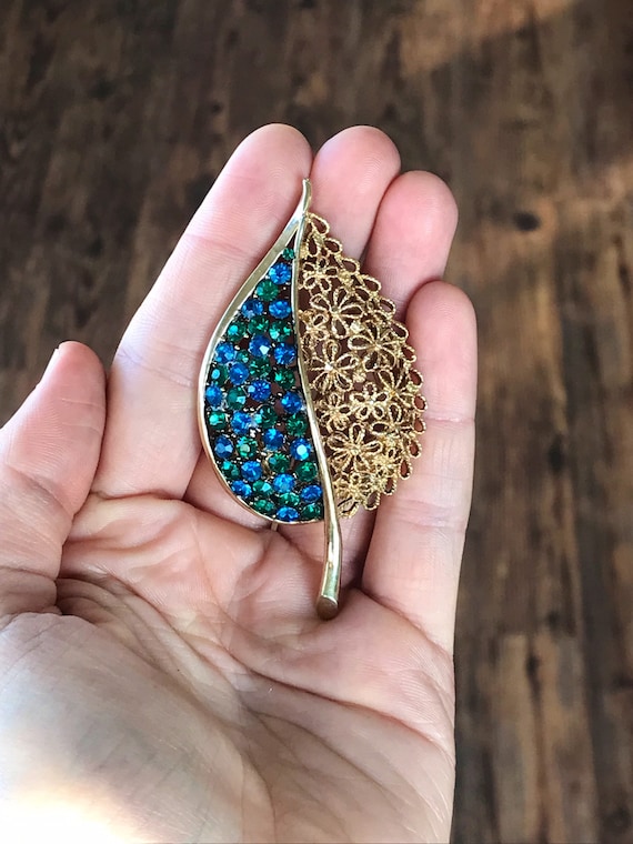 KARU Costume Jewelry Leaf Brooch with Teal Blue an