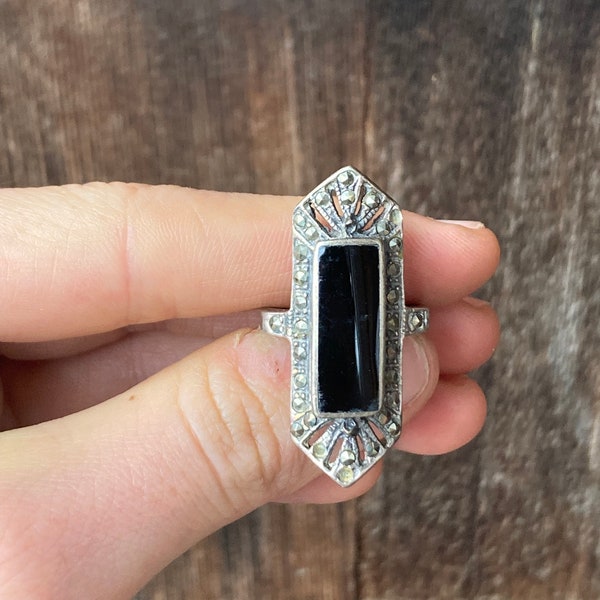 Vintage Size 7 Sterling Art Deco Ring with Long Angular Setting and Rectangular Black Onyx Center, Marcasite Border, As Is #4068