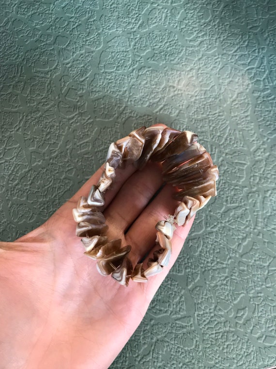 Vintage Bracelet Strung with Long Shell Pieces of Neu… - Gem