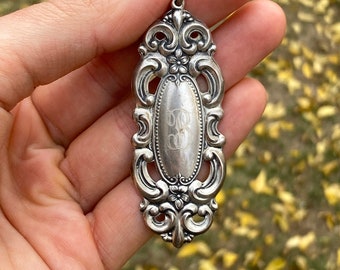 Vintage Towle Sterling Pendant with Grand Duchess Pattern and Monogrammed ‘B’, Long and Ornate #3575