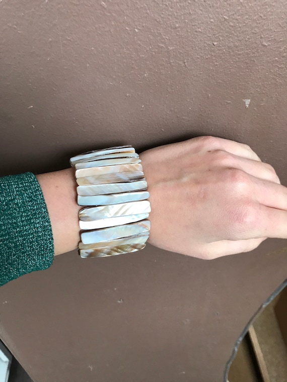Vintage Bracelet Strung with Long Shell Pieces of Neu… - Gem