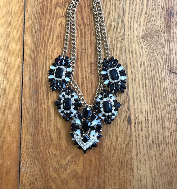 Striking and Bold Vintage Costume Jewelry Necklace With Large