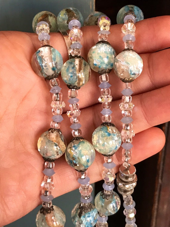 Beautiful Vintage Foil Glass Beaded Necklace with… - image 5