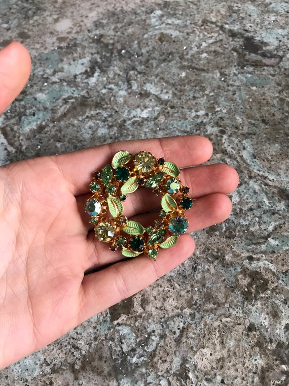 Vintage Made in Austria Costume Jewelry Brooch with W… Gem